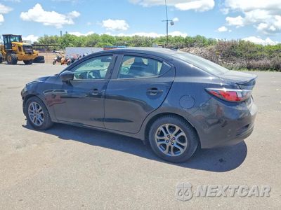 Drugie zdjęcie samochodu z przodu: 2019 TOYOTA YARIS XLE VIN:3MYDLBYV3KY524225 - miniatura