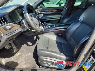 Zdjęcie 7 z 12 samochodu: 2015 BMW 750 XI VIN:WBAYB6C5XFD966121 - miniatura