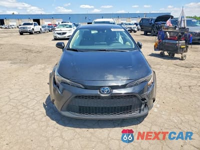 Piąte zdjęcie samochodu w środku: 2021 TOYOTA COROLLA LE VIN:JTDEAMDE9MJ000904 - miniatura