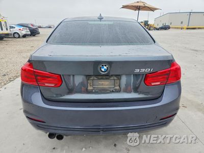 Zdjęcie 6 z 12 samochodu: 2018 BMW 330 I VIN:WBA8B9G55JNU96434 - miniatura