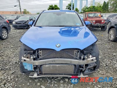 Piąte zdjęcie samochodu w środku: 2016 BMW X1 XDRIVE28I VIN:WBXHT3C32G5E47949 - miniatura