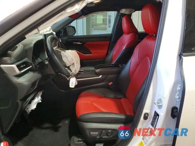 Zdjęcie 7 z 14 samochodu: 2023 TOYOTA HIGHLANDER XSE VIN:5TDKDRAH3PS508265 - miniatura