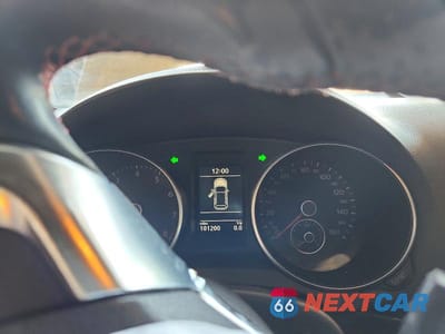 Zdjęcie 9 z 12 samochodu: 2011 VOLKSWAGEN GTI VIN:WVWGD7AJ7BW131395 - miniatura