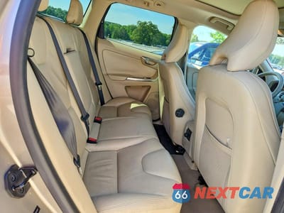 Zdjęcie 10 z 12 samochodu: 2013 VOLVO XC60 3.2 VIN:YV4952DL7D2441477 - miniatura