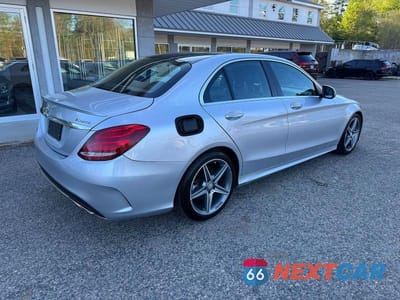 Czwarte zdjęcie samochodu z boku: 2016 MERCEDES-BENZ C 300 4MATIC VIN:55SWF4KB8GU110352 - miniatura