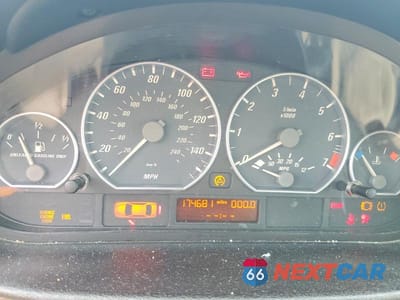 Zdjęcie 9 z 12 samochodu: 2005 BMW 330 VIN:WBABD53415PD98701 - miniatura