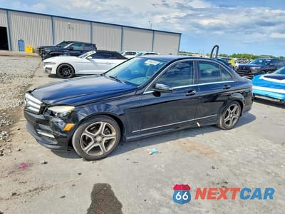 2011 MERCEDES-BENZ C 300 WDDGF5EB7BR158957 - główne zdjęcie licytacji z USA - miniatura