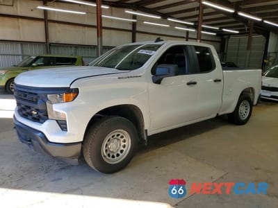 2025 CHEVROLET SILVERADO 1500 5.3L V8 1GCRAAED5SZ217760 - główne zdjęcie licytacji z USA - miniatura