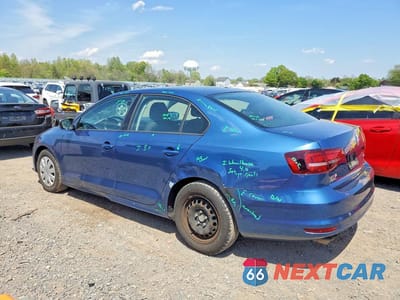 Drugie zdjęcie samochodu z przodu: 2016 VOLKSWAGEN JETTA S VIN:3VW267AJ8GM284540 - miniatura