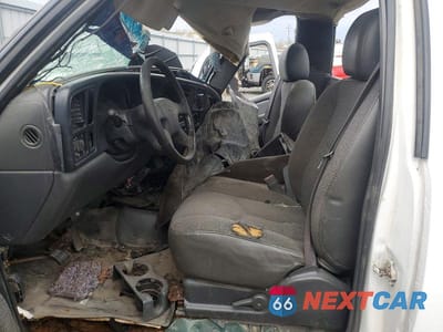 Zdjęcie 7 z 12 samochodu: 2003 CHEVROLET SILVERADO K1500 VIN:1GCHK24133E270858 - miniatura