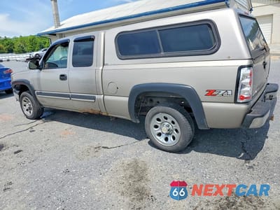 Drugie zdjęcie samochodu z przodu: 2004 CHEVROLET SILVERADO K1500 VIN:1GCEK19T14E214619 - miniatura
