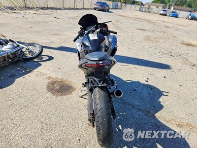 Czwarte zdjęcie samochodu z boku: 2025 KAWASAKI EX500 VIN:ML5EXGG10SDA40726 - miniatura