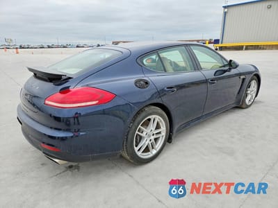 Trzecie zdjęcie samochodu z tyłu: 2014 PORSCHE PANAMERA 2 VIN:WP0AA2A70EL005200 - miniatura