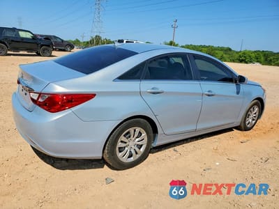 Trzecie zdjęcie samochodu z tyłu: 2012 HYUNDAI SONATA GLS VIN:5NPEB4AC8CH312204 - miniatura