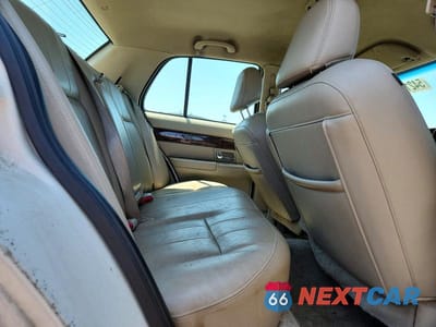 Zdjęcie 10 z 12 samochodu: 2010 MERCURY GRAND MARQUIS LS VIN:2MEBM7FV9AX639245 - miniatura