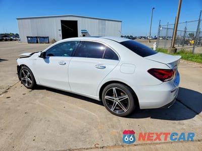 Drugie zdjęcie samochodu z przodu: 2019 MERCEDES-BENZ A 220 VIN:WDD3G4EB0KW021639 - miniatura