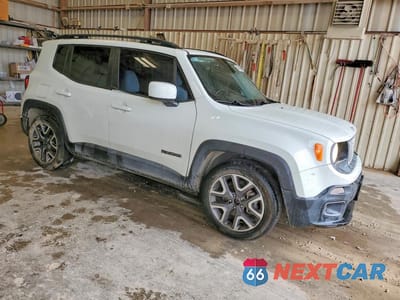 Czwarte zdjęcie samochodu z boku: 2017 JEEP RENEGADE LATITUDE VIN:ZACCJABB5HPF16083 - miniatura