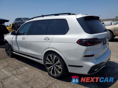 Drugie zdjęcie samochodu z przodu: 2025 BMW X7 XDRIVE40I VIN:5UX23EM01S9Z34687 - miniatura