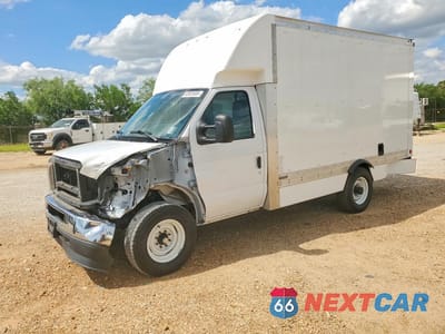 2021 FORD E350 DELIVERY TRUCK 1FDWE3FN4MDC28738 - główne zdjęcie licytacji z USA - miniatura