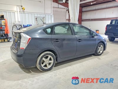 Trzecie zdjęcie samochodu z tyłu: 2010 TOYOTA PRIUS II VIN:JTDKN3DU2A0065247 - miniatura