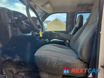 Zdjęcie 7 z 14 samochodu: 2007 CHEVROLET EXPRESS G2500 VIN:1GCGG29VX71158953 - miniatura