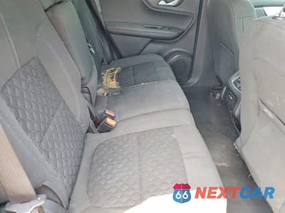 Zdjęcie 11 z 13 samochodu: 2021 CHEVROLET BLAZER VIN:3GNKBCRS4MS545617 - miniatura