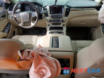 Zdjęcie 8 z 14 samochodu: 2019 GMC YUKON DENALI VIN:1GKS1CKJ0KR330947 - miniatura
