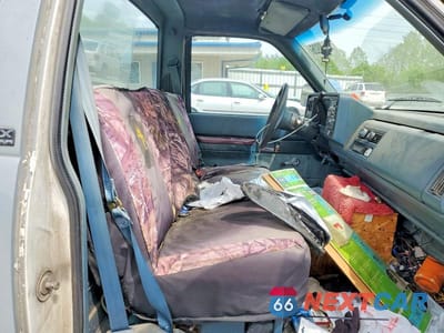 Zdjęcie 10 z 12 samochodu: 1990 GMC SIERRA K1500 VIN:1GTDK14K6LE548086 - miniatura