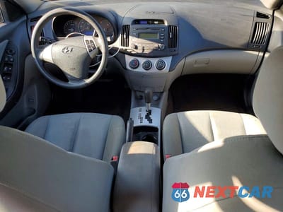 Zdjęcie 8 z 12 samochodu: 2009 HYUNDAI ELANTRA VIN:KMHDU46D89U819167 - miniatura