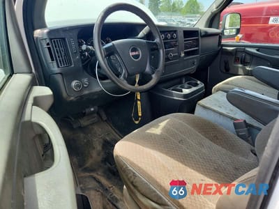 Zdjęcie 8 z 12 samochodu: 2014 GMC SAVANA CUTAWAY G3500 VIN:1GD072BGXE1176598 - miniatura