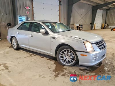 Czwarte zdjęcie samochodu z boku: 2009 CADILLAC STS VIN:1G6DA67V690105662 - miniatura