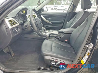 Zdjęcie 7 z 12 samochodu: 2016 BMW 320 I VIN:WBA8E1G53GNT36926 - miniatura