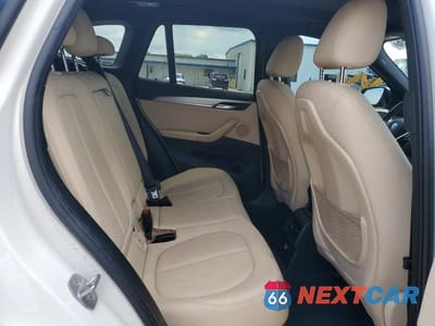 Zdjęcie 10 z 12 samochodu: 2017 BMW X1 XDRIVE28I VIN:WBXHT3C31H5F71759 - miniatura
