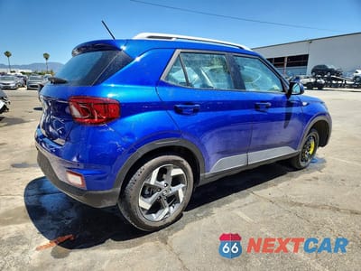 Trzecie zdjęcie samochodu z tyłu: 2026 HYUNDAI VENUE SEL VIN:KMHRC8A38TU433287 - miniatura