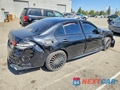 Trzecie zdjęcie samochodu z tyłu: 2022 MERCEDES-BENZ C 300 VIN:W1KAF4GB0NR067904 - miniatura
