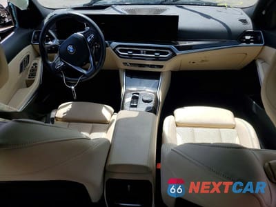 Zdjęcie 8 z 12 samochodu: 2023 BMW 330I VIN:3MW69FF0XP8D36682 - miniatura