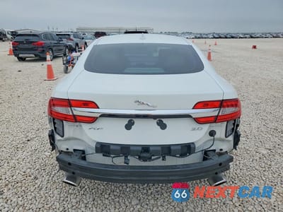 Zdjęcie 6 z 13 samochodu: 2013 JAGUAR XF VIN:SAJWA0E75D8S68192 - miniatura