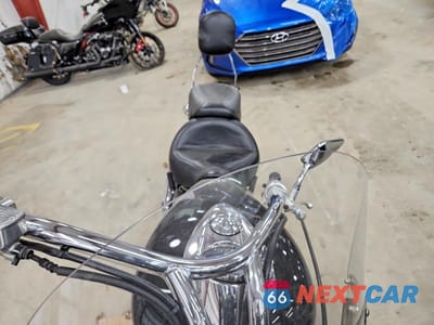 Piąte zdjęcie samochodu w środku: 2010 HONDA VT1300 CR VIN:JH2SC6605AK000602 - miniatura