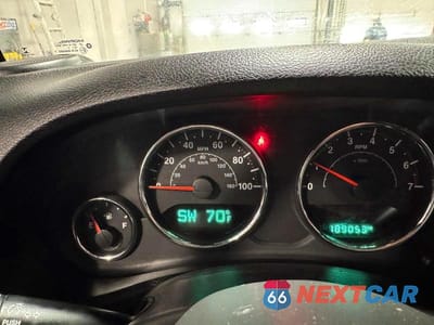 Zdjęcie 7 z 11 samochodu: 2015 JEEP WRANGLER UNLIMITED SPORT VIN:1C4BJWDG9FL542754 - miniatura