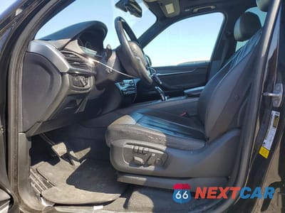 Zdjęcie 7 z 12 samochodu: 2017 BMW X5 SDRIVE35I VIN:5UXKR2C38H0X05705 - miniatura