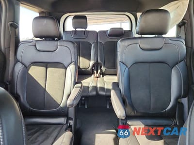 Zdjęcie 10 z 13 samochodu: 2022 JEEP GRAND CHEROKEE L LAREDO VIN:1C4RJJAG9N8548481 - miniatura