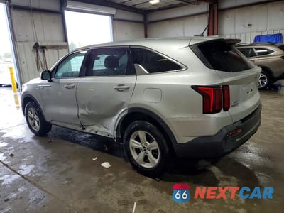 Drugie zdjęcie samochodu z przodu: 2021 KIA SORENTO LX VIN:5XYRGDLC7MG002473 - miniatura