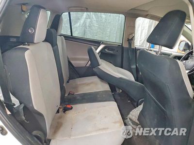 Zdjęcie 10 z 12 samochodu: 2018 TOYOTA RAV4 XLE VIN:JTMRFREV4JJ222003 - miniatura