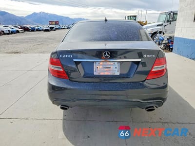 Zdjęcie 6 z 12 samochodu: 2012 MERCEDES-BENZ C 300 4MATIC VIN:WDDGF8BB4CA617576 - miniatura