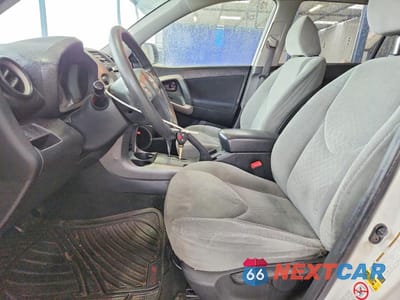 Zdjęcie 7 z 13 samochodu: 2006 TOYOTA RAV4 SPORT VIN:JTMZD32V966017262 - miniatura