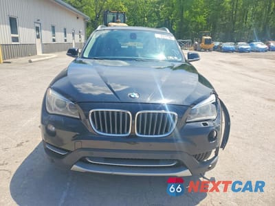 Piąte zdjęcie samochodu w środku: 2014 BMW X1 XDRIVE28I VIN:WBAVL1C55EVY17028 - miniatura
