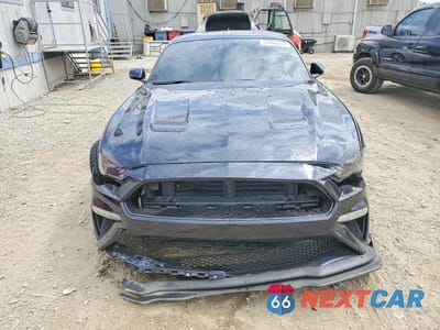 Piąte zdjęcie samochodu w środku: 2021 FORD MUSTANG GT VIN:1FA6P8CF5M5153038 - miniatura