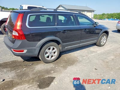 Trzecie zdjęcie samochodu z tyłu: 2011 VOLVO XC70 3.2 VIN:YV4940BZ8B1114930 - miniatura