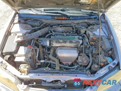 Zdjęcie 11 z 12 samochodu: 2000 HONDA ACCORD EX VIN:JHMCG6604YC028881 - miniatura