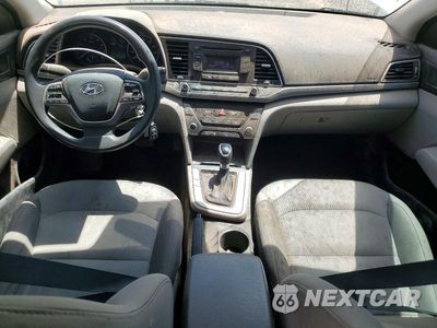 Zdjęcie 8 z 12 samochodu: 2017 HYUNDAI ELANTRA SE VIN:5NPD74LF0HH143260 - miniatura